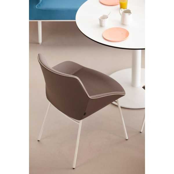 SILLA NOOM 30 COSTURA FRANCESA MONOCOLOR DE ACTIU